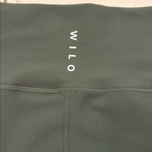 Wilo Ribbed Green Legging Sz M